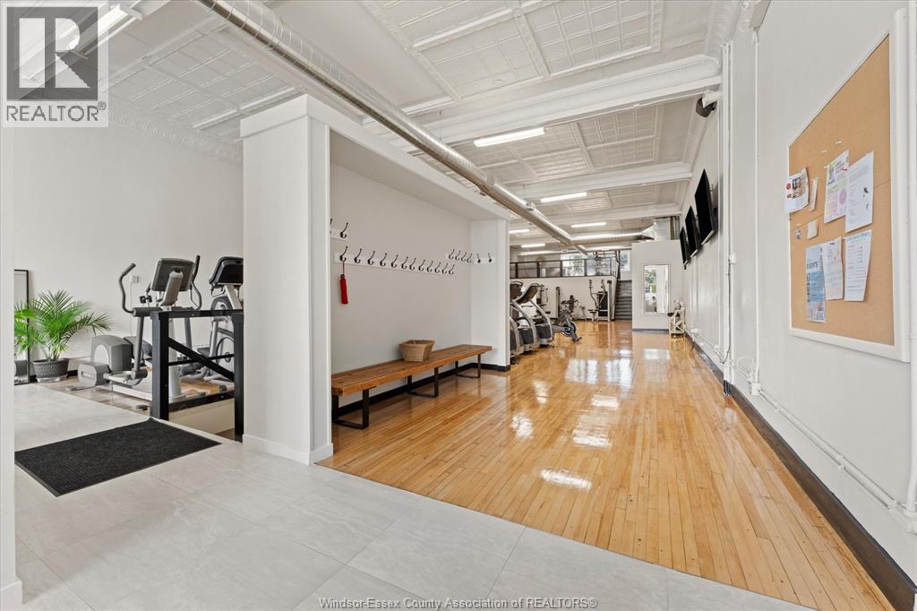 1623 Wyandotte Street East Unit# Lower 2 Property Photo 8