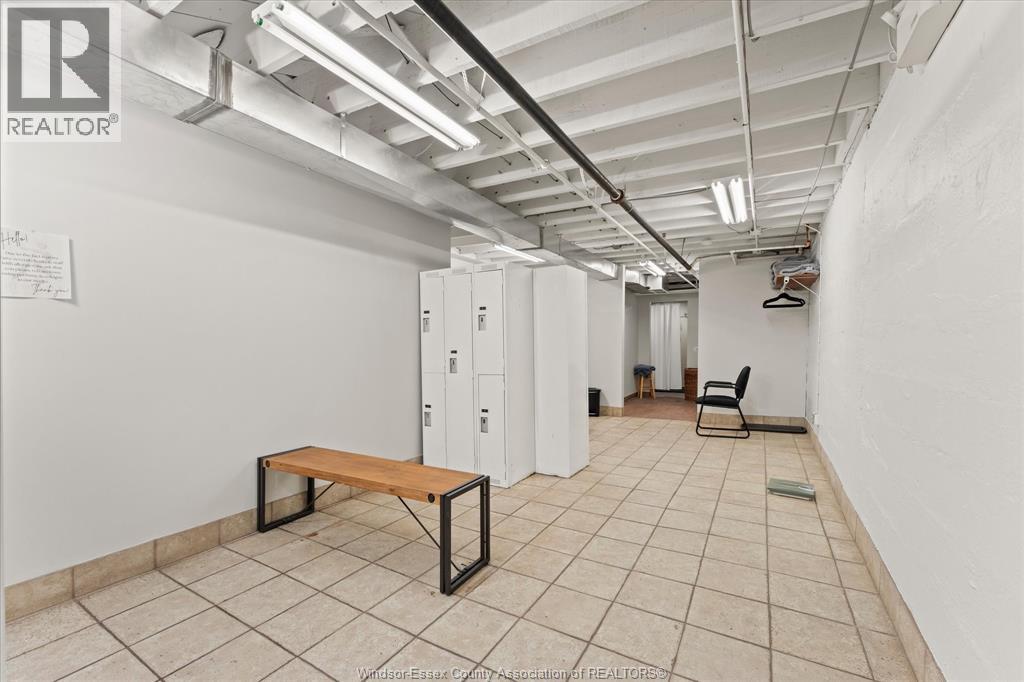 1623 Wyandotte Street East Unit# Lower 2 Property Photo 28