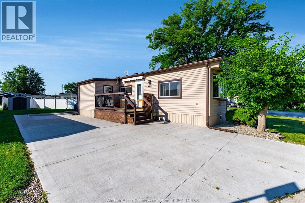 29 Parkside DRIVE Property Photo 1