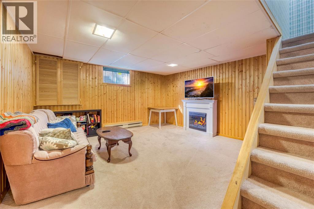 706 Esser Crescent Property Photo 19