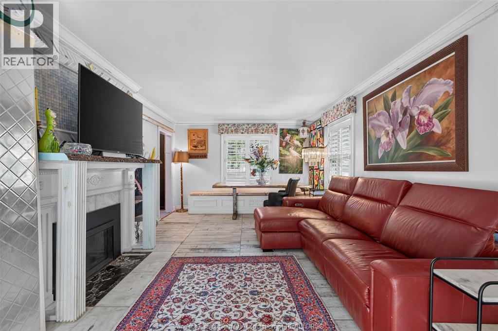 935 Bartlet Property Photo 10