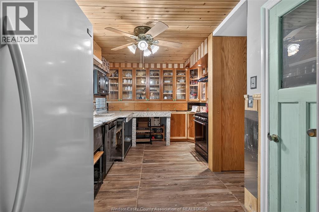 935 Bartlet Property Photo 14