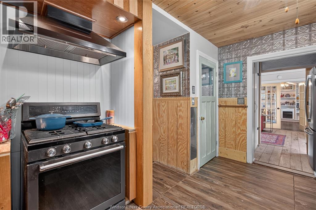 935 Bartlet Property Photo 17