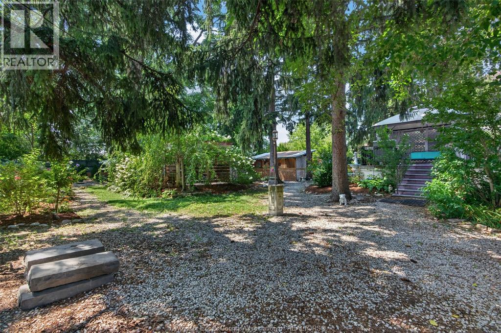 935 Bartlet Property Photo 34