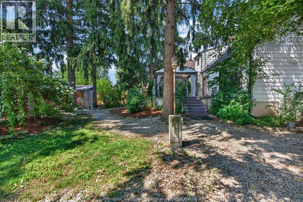 935 Bartlet Property Photo 35