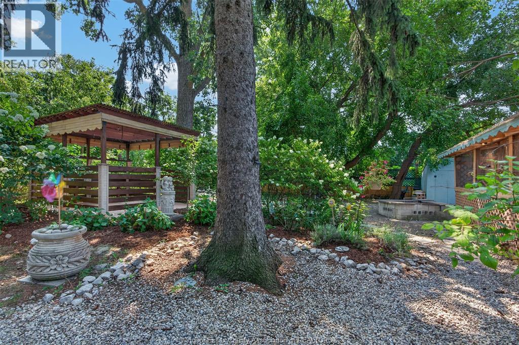 935 Bartlet Property Photo 36