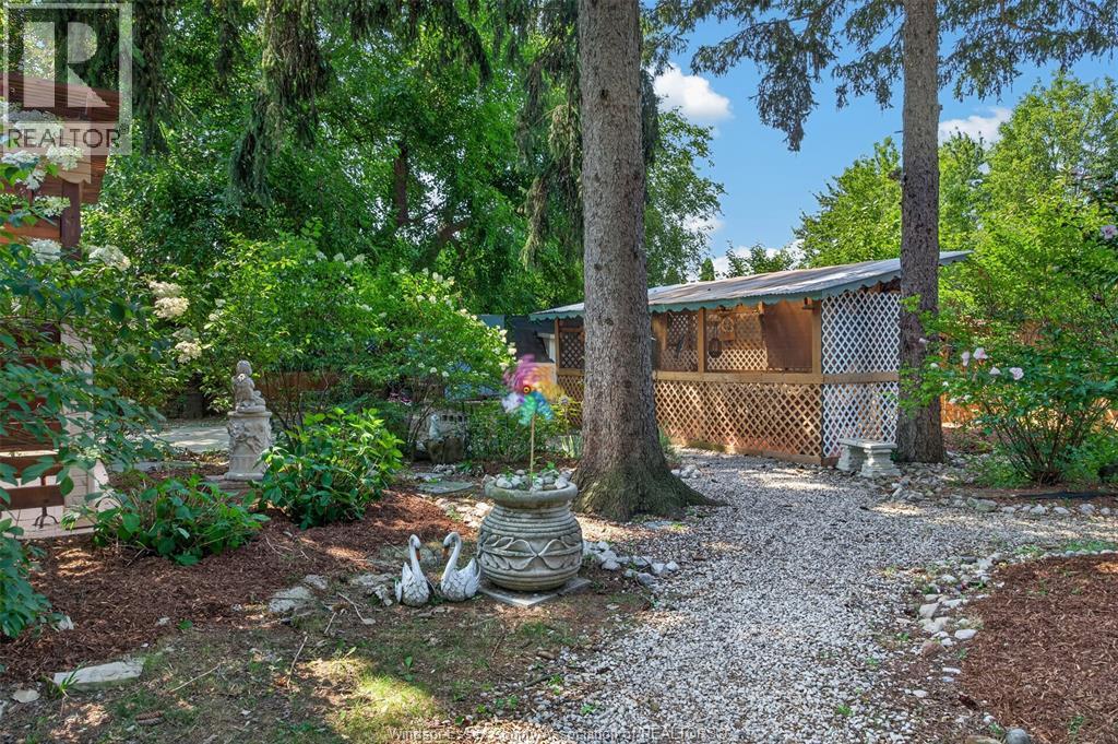 935 Bartlet Property Photo 37