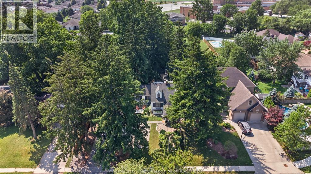 935 Bartlet Property Photo 38