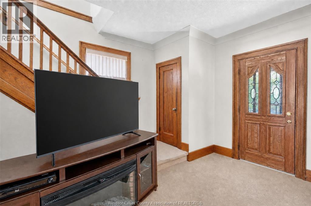 1342 Hall Avenue Property Photo 6