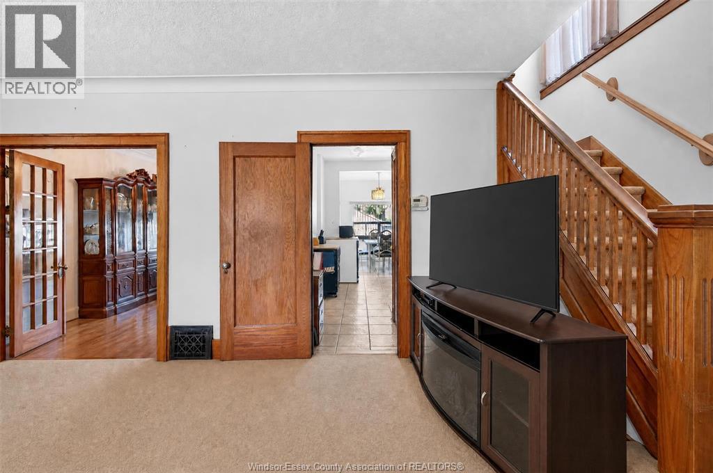 1342 Hall Avenue Property Photo 9
