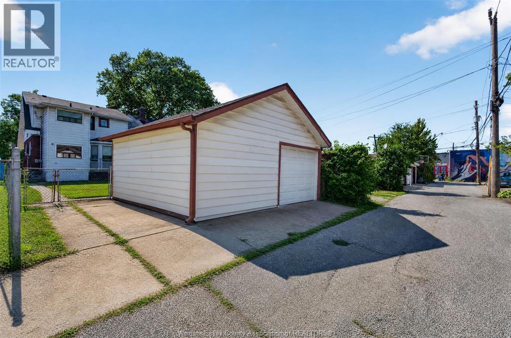 1342 Hall Avenue Property Photo 37