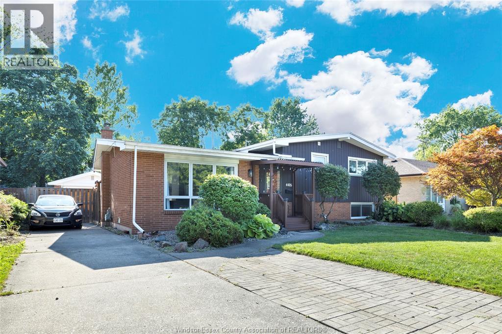 4025 Mount Royal Property Photo 2