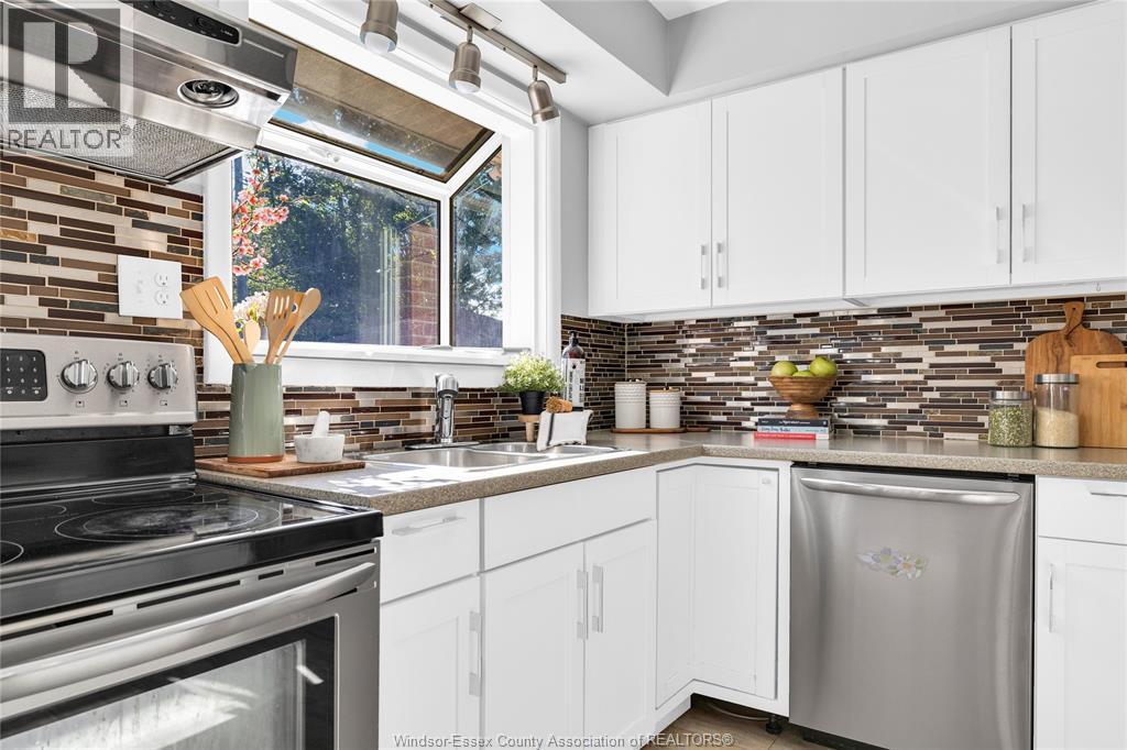 4025 Mount Royal Property Photo 8
