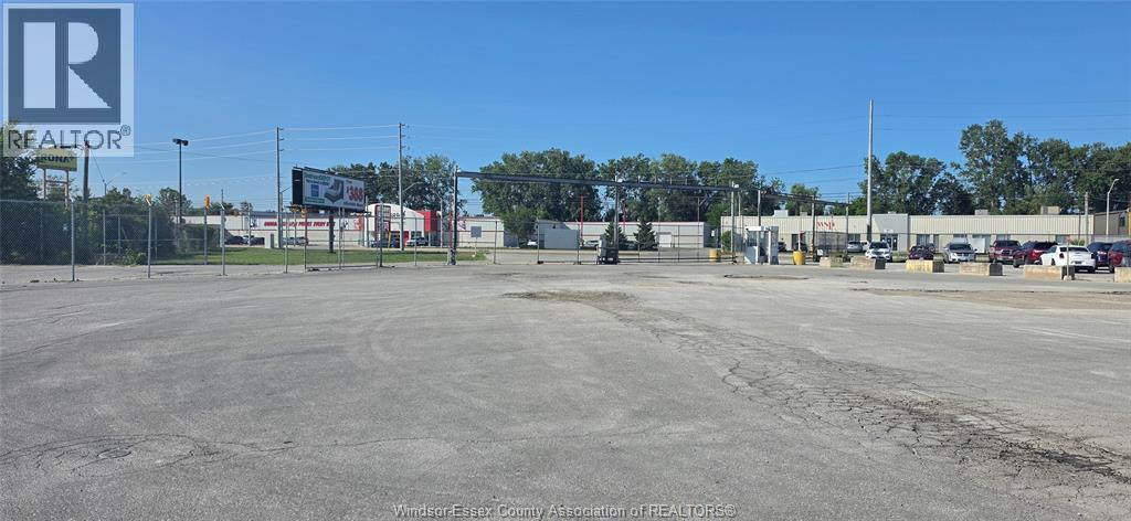 1790 Provincial Road Unit# 1 Property Photo 15