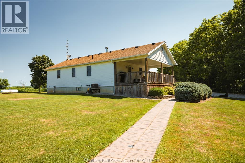 29712 Esterville Road Property Photo 4