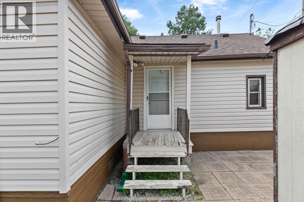 1589 Drouillard Property Photo 11