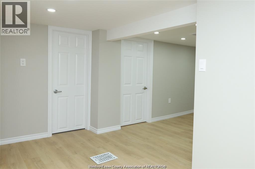 935 Langlois Avenue Unit# Lower Property Photo 6