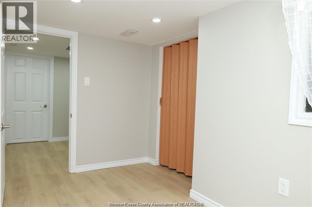 935 Langlois Avenue Unit# Lower Property Photo 8