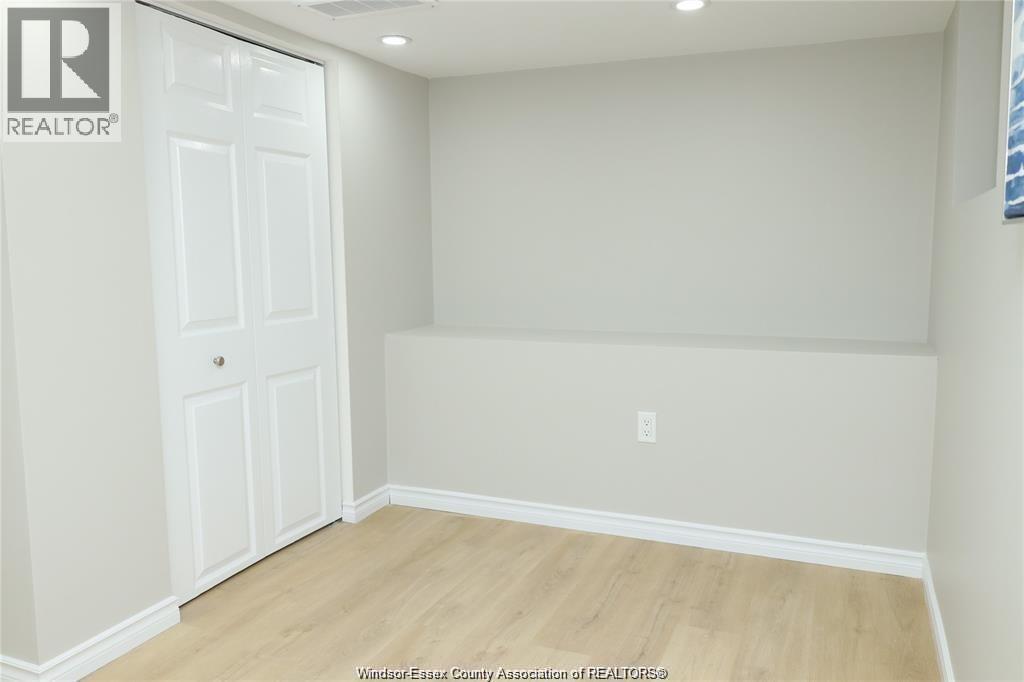 935 Langlois Avenue Unit# Lower Property Photo 11