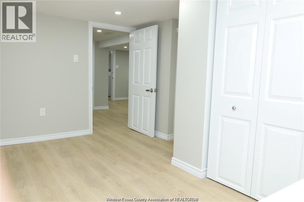 935 Langlois Avenue Unit# Lower Property Photo 12