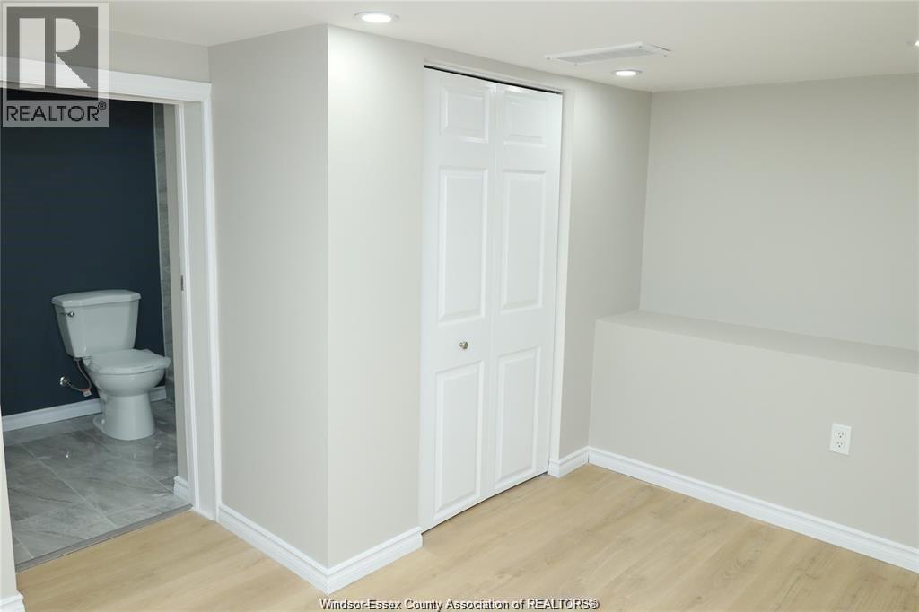 935 Langlois Avenue Unit# Lower Property Photo 13