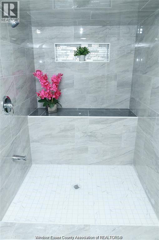 935 Langlois Avenue Unit# Lower Property Photo 14