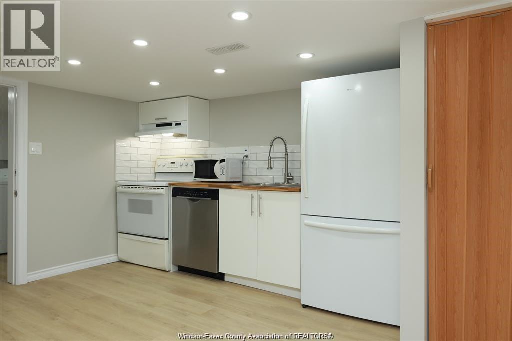 935 Langlois Avenue Unit# Lower Property Photo 16