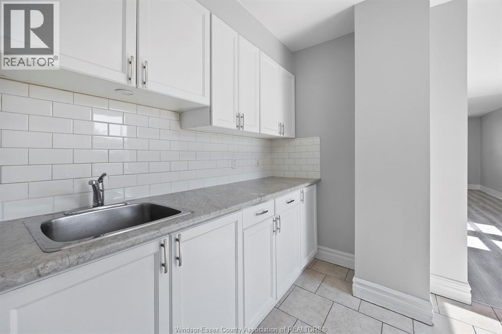 1056-1060 Niagara Property Photo 17