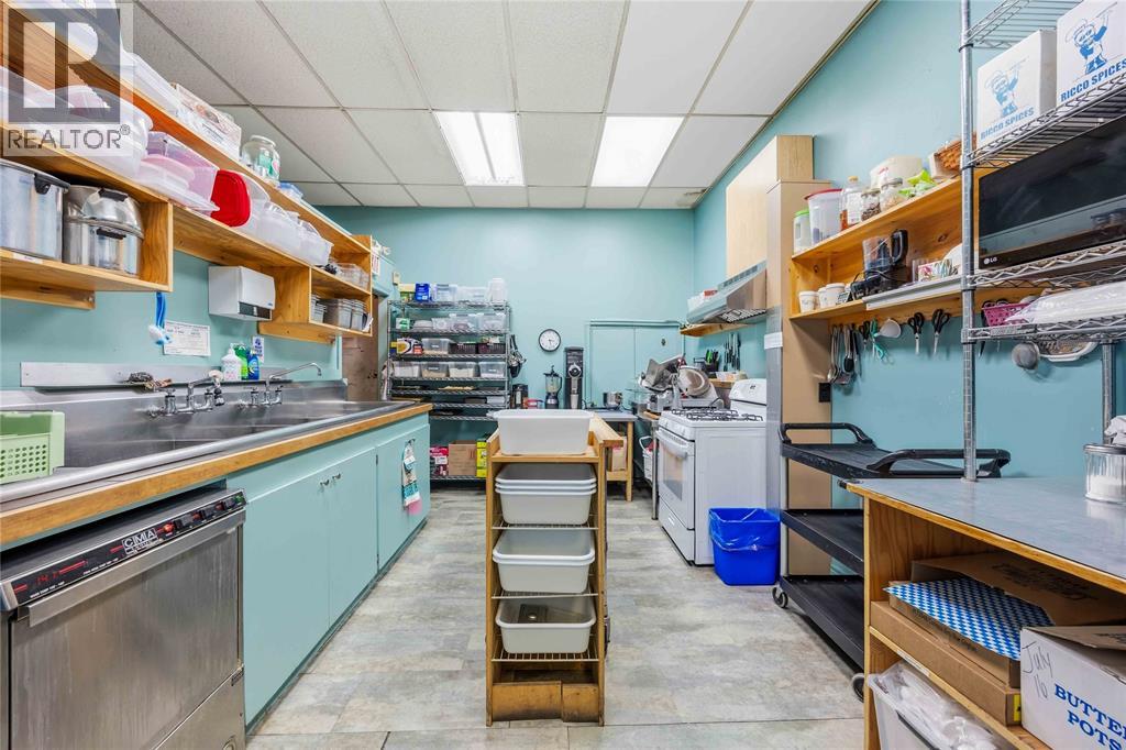 4190 Petrolia Line Property Photo 14