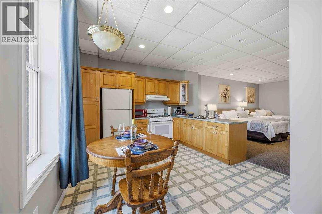 4190 Petrolia Line Property Photo 21