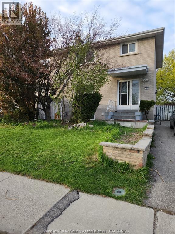 45 ALOMA CRESCENT Property Photo 1
