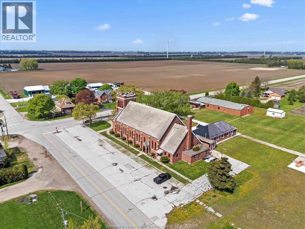 25657 Winterline Road Property Photo 3