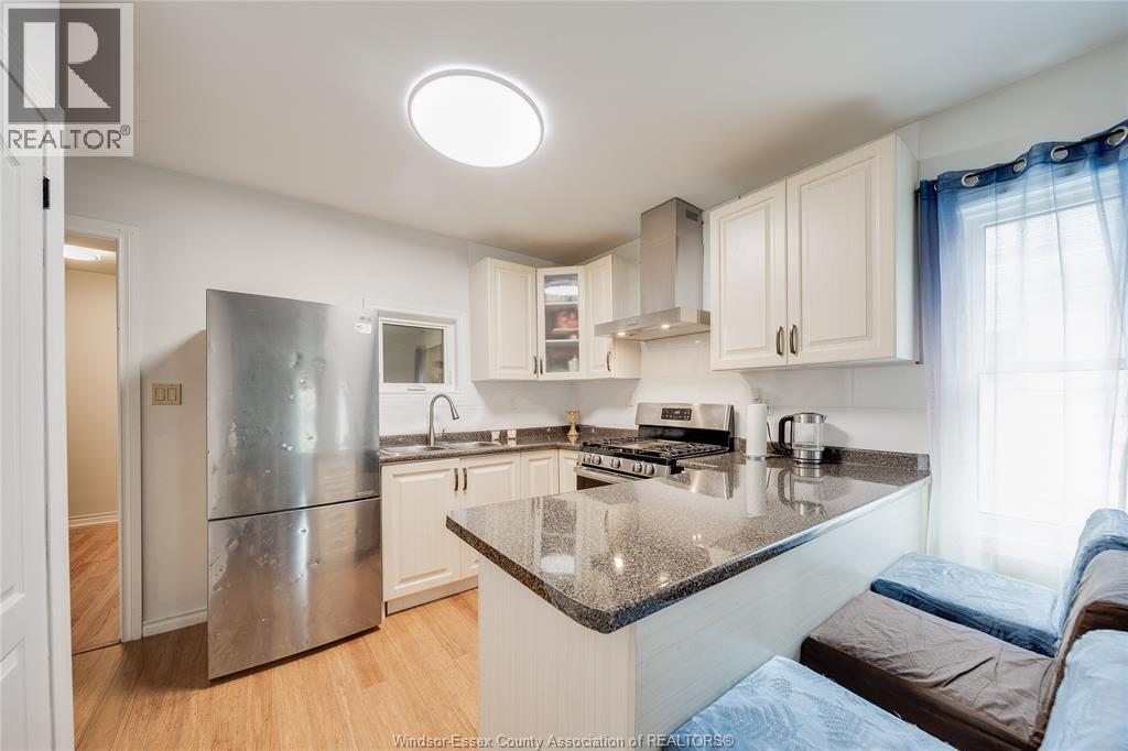 1626 Albert Property Photo 3