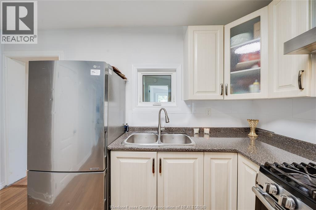 1626 Albert Property Photo 7