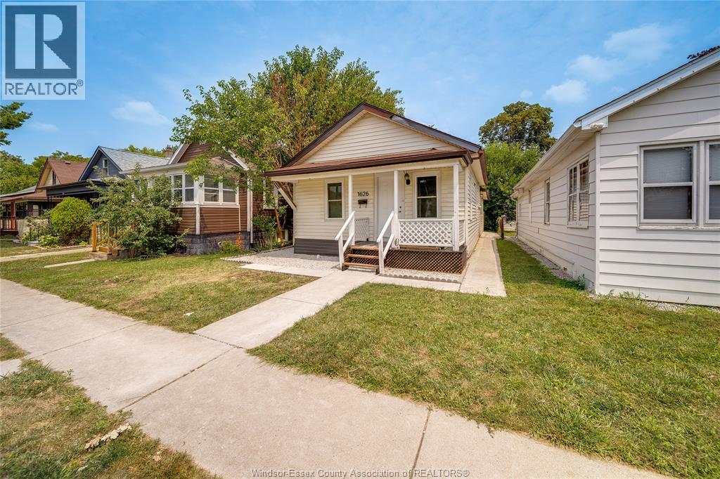 1626 Albert Property Photo 27