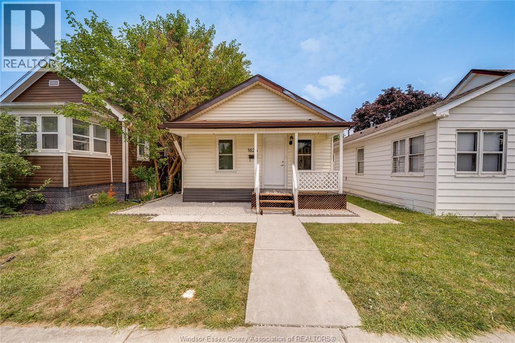 1626 Albert Property Photo 28