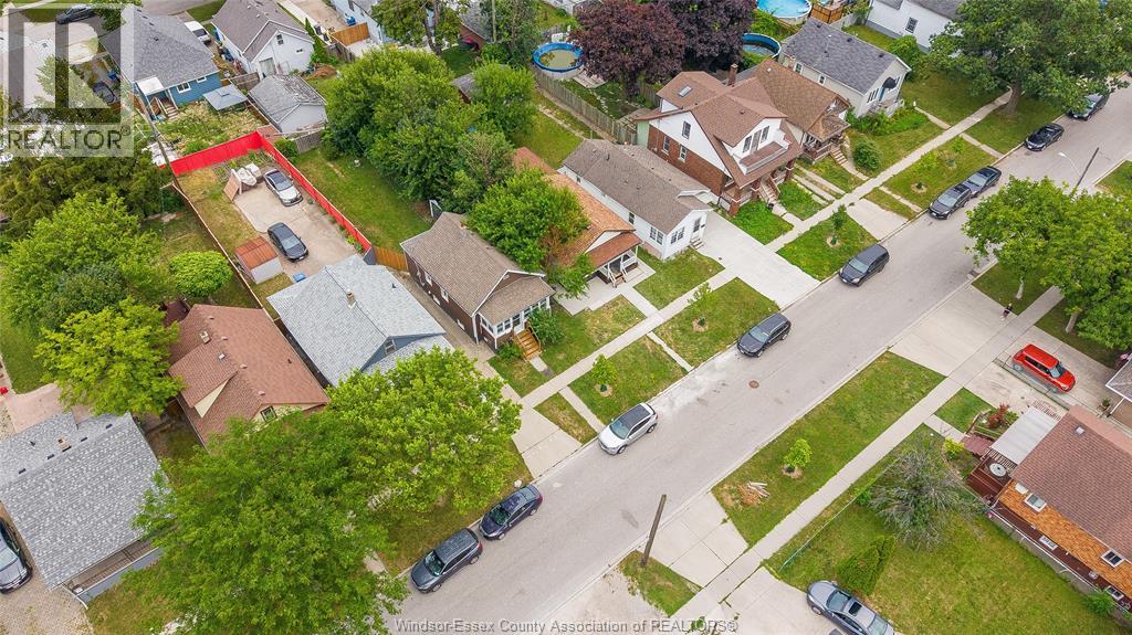 1626 Albert Property Photo 31