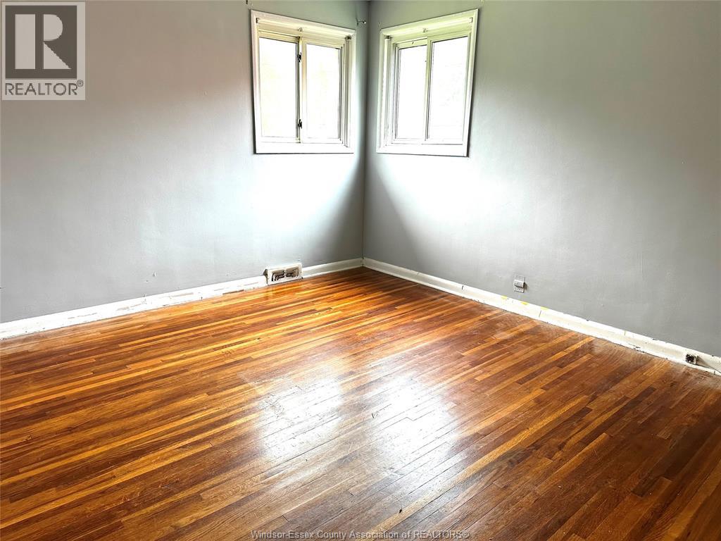3615 Longfellow Property Photo 7