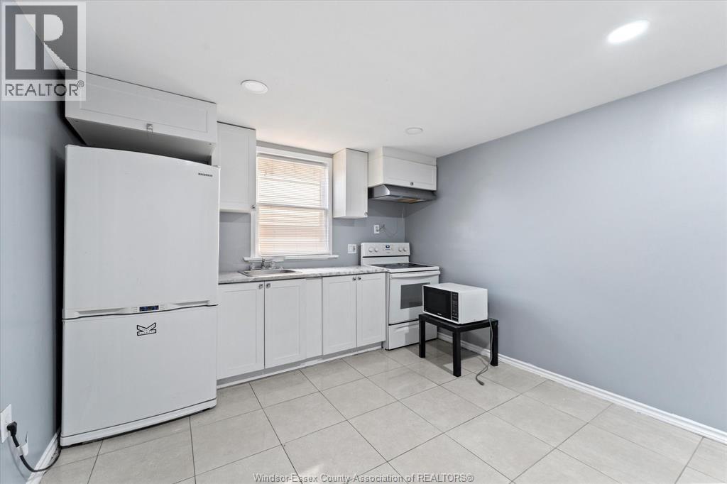 691 Windermere Road Property Photo 5