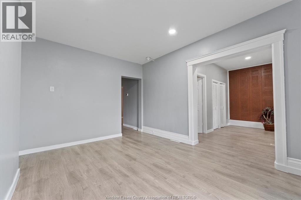 691 Windermere Road Property Photo 8