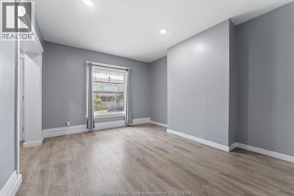 691 Windermere Road Property Photo 10