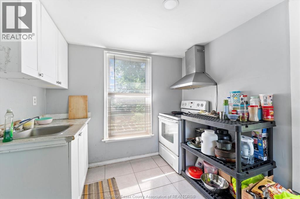 691 Windermere Road Property Photo 15