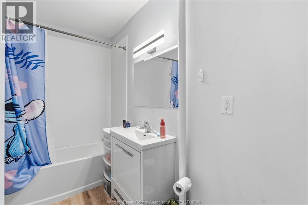 314 Bruce Property Photo 11