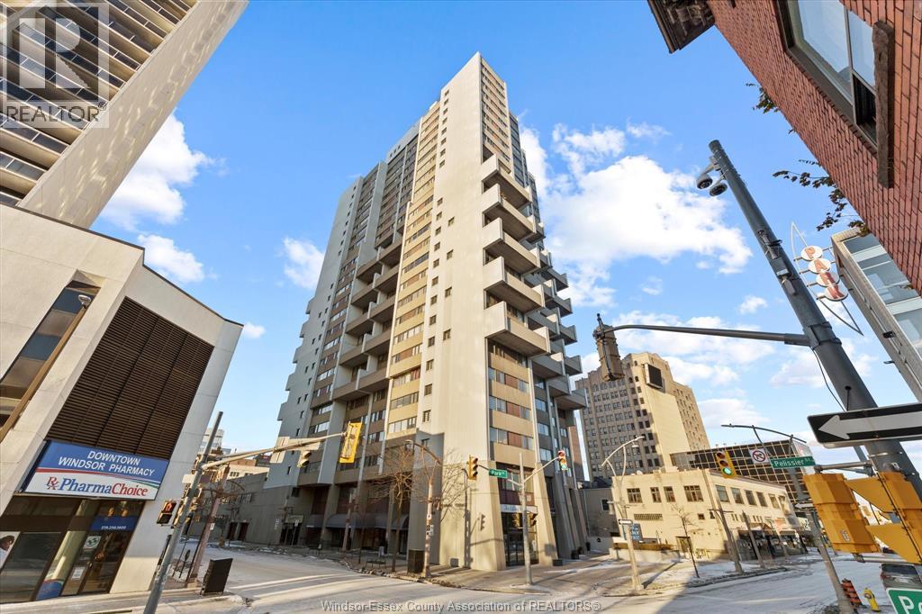 380 Pelissier Street Unit# 1806 Property Photo 1