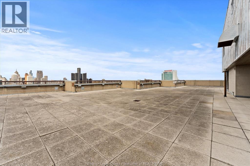 380 Pelissier Street Unit# 1806 Property Photo 21