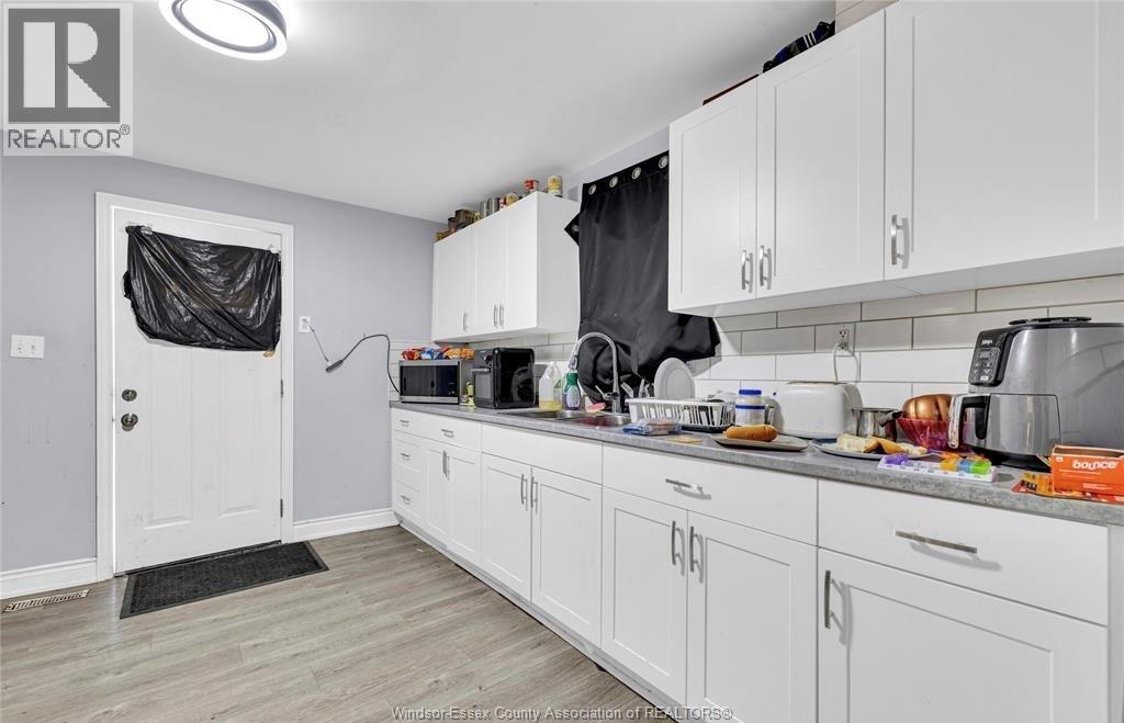 294 Louis Avenue Property Photo 19