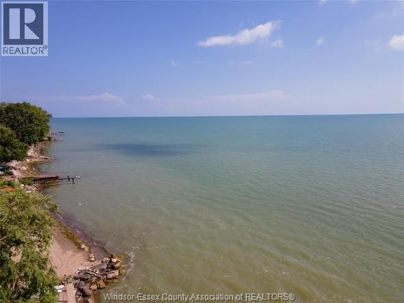 127 Lakewood Drive Property Photo 1