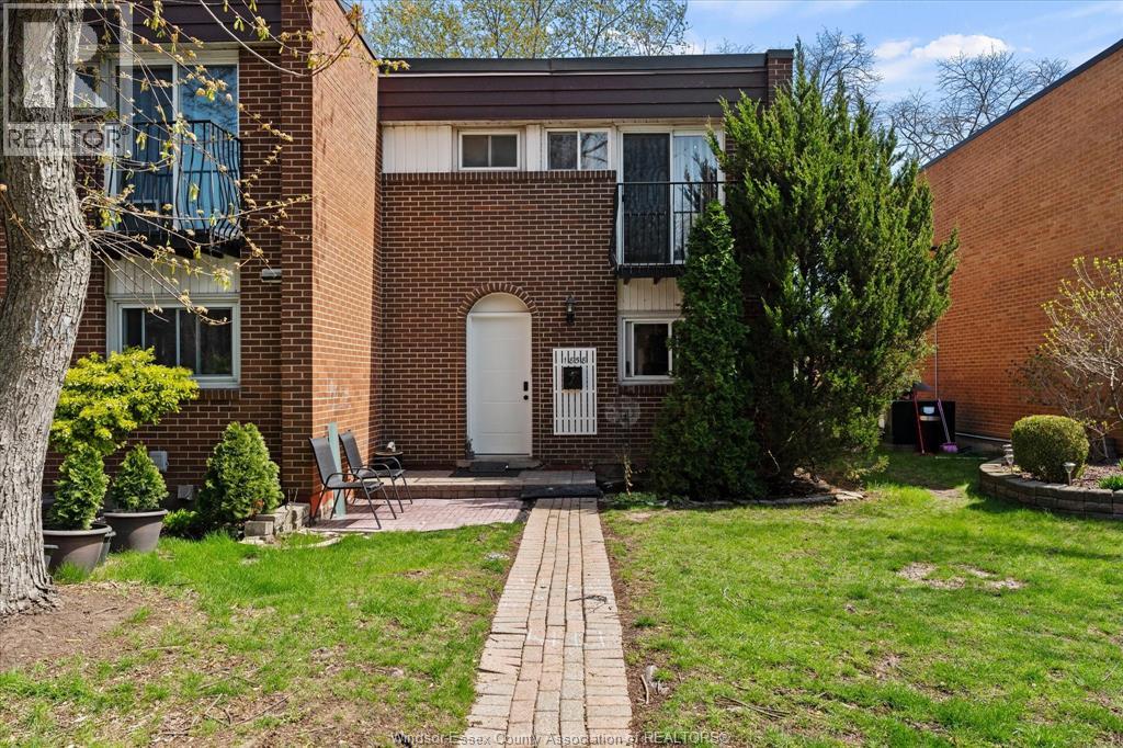 1858 Eastgate Estates Unit# 119 Property Photo 1