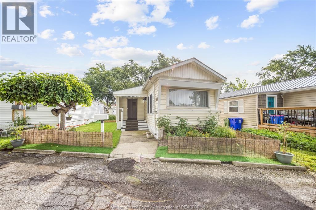 310 Pompano Avenue Property Photo 1