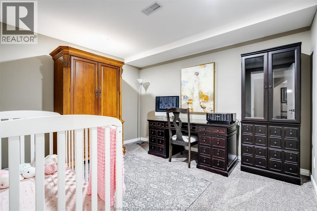 408 Pentilly Property Photo 32